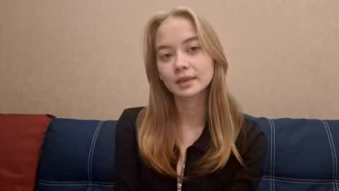Alisa online show from 10.25.25