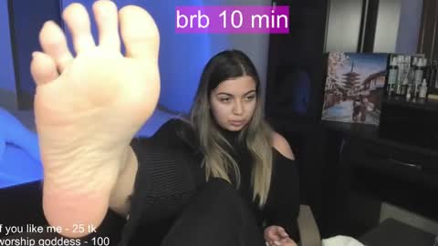 Snapshot of catrinaeuphorina chatting on 12.28.24 Catrina or just Cat online show from 12.28.24