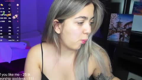 Snapshot of catrinaeuphorina chatting on 01.19.25 Catrina or just Cat online show from 01.19.25