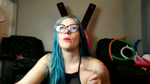 Snapshot of catskinks chatting on 12.18.25 CatsKinks online show from 12.18.25