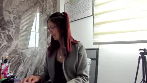 CATT EVANS online show from 02.24.25