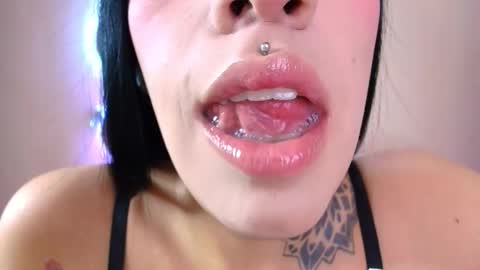 Cattleya online show from 11.25.25