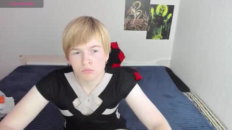 cattie_w_ online show from 11.05.25