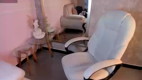 Cattleya  online show from 09.15.25
