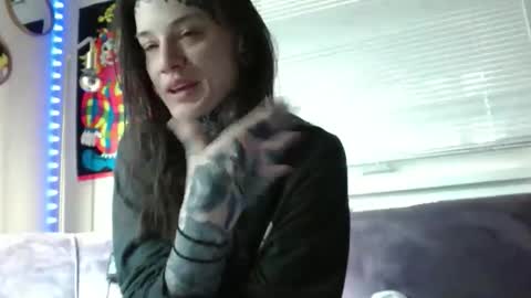 Snapshot of caulkgobbler chatting on 12.01.25 alaska online show from 12.01.25