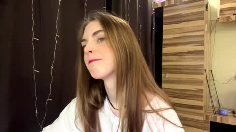 Snapshot of caylakimbro chatting on 02.28.26 Polly online show from 02.28.26