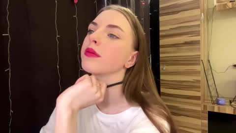 Snapshot of caylakimbro chatting on 03.01.26 Polly online show from 03.01.26