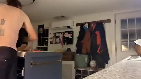 Snapshot of cbgbabc chatting on 10.01.25 cbgbabc online show from 10.01.25