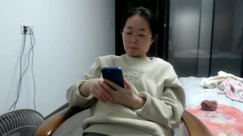 Snapshot of cbz112233 chatting on 01.27.25 ANNYANNY online show from 01.27.25