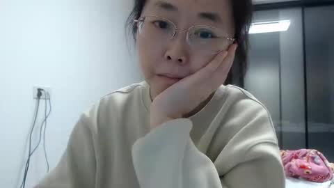 Snapshot of cbz112233 chatting on 02.12.25 ANNYANNY online show from 02.12.25