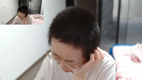 Snapshot of cbz112233 chatting on 04.24.26 ANNYANNY online show from 04.24.26