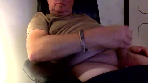 Snapshot of ccpower chatting on 01.10.25 ccpower online show from 01.10.25