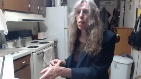 Jackie online show from 12.04.25