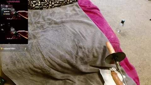 Boy looking for older men for first bottoming experience online show from 04.04.26