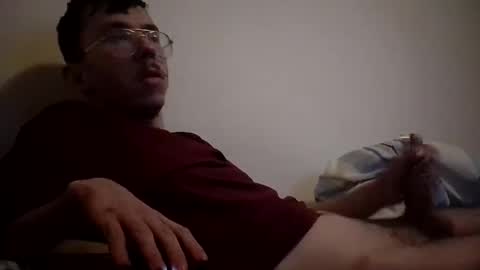 Snapshot of cedrichh0 chatting on 01.05.25 cedrichh0 online show from 01.05.25