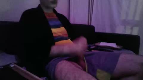 Snapshot of cedricodereims51 chatting on 12.14.25 cedricodereims51 online show from 12.14.25