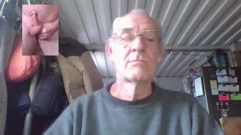 Snapshot of cef539 chatting on 10.18.25 Chuck online show from 10.18.25