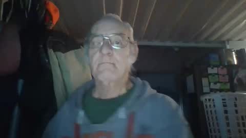 Snapshot of cef539 chatting on 11.08.25 Chuck online show from 11.08.25