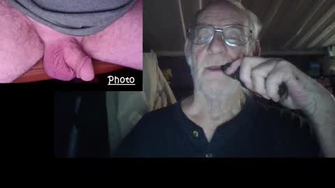 Snapshot of cef539 chatting on 12.04.25 Chuck online show from 12.04.25