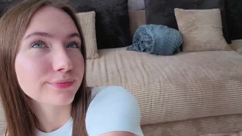 Snapshot of cel1ne_secret chatting on 05.17.26 Josie Manesi online show from 05.17.26