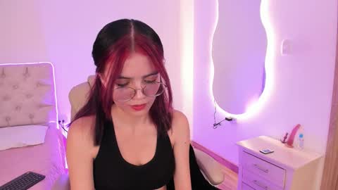 Snapshot of celeste__star18 chatting on 12.13.25 Celeste online show from 12.13.25