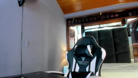 SARA  online show from 02.14.26