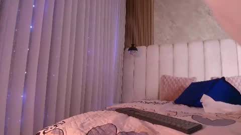 Snapshot of celeste_moonx chatting on 06.17.26 Celeste online show from 06.17.26