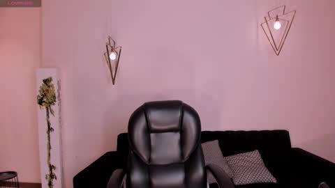 Snapshot of celestemoonx1 chatting on 11.23.25 Celeste Moon online show from 11.23.25