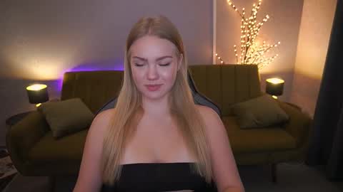 celestenoirr online show from 10.02.25