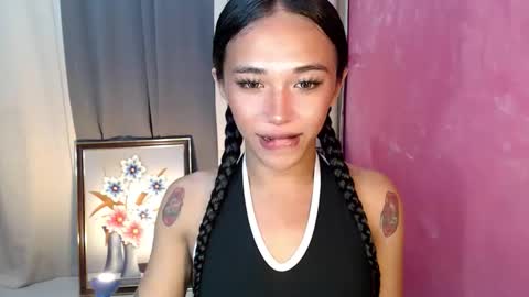 Snapshot of celestial_joannah chatting on 11.20.25 merry joannah online show from 11.20.25