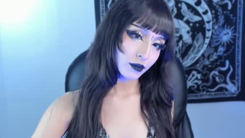   online show from 02.09.25