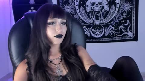   online show from 10.28.25