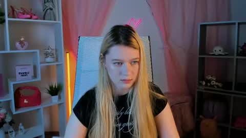 Snapshot of celestinemauriac chatting on 05.04.26 your cute kitty online show from 05.04.26