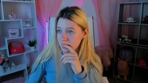 Snapshot of celestinemauriac chatting on 05.07.26 your cute kitty online show from 05.07.26
