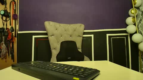       online show from 04.21.26