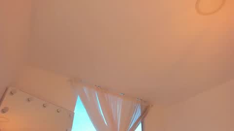 Ari online show from 09.10.25