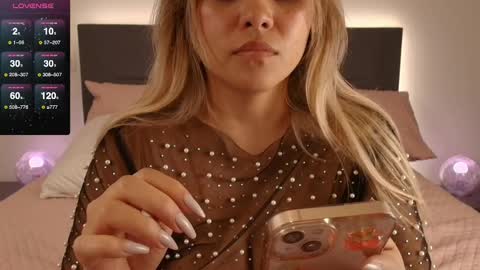 Celia online show from 09.16.25