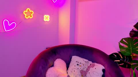  Celine  online show from 12.04.25