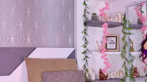 Snapshot of celine_lee chatting on 11.05.25 Celine online show from 11.05.25