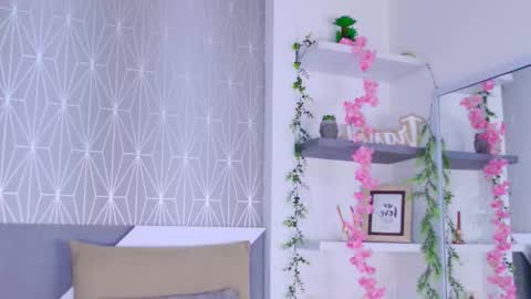 Snapshot of celine_lee chatting on 11.12.25 Celine online show from 11.12.25