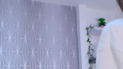 Snapshot of celine_lee chatting on 11.13.25 Celine online show from 11.13.25