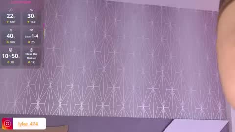 Snapshot of celine_lee chatting on 12.02.25 Celine online show from 12.02.25