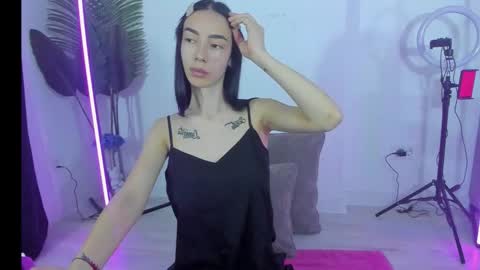 Snapshot of celine_roxelle chatting on 11.10.25 Celine Roxelle online show from 11.10.25