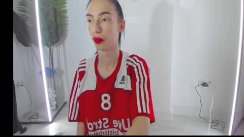 Snapshot of celine_roxelle chatting on 11.12.25 Celine Roxelle online show from 11.12.25