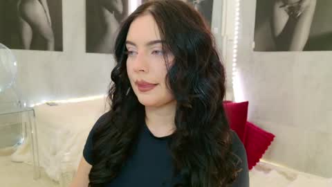Snapshot of celya_chanel chatting on 04.17.26 CELIA online show from 04.17.26