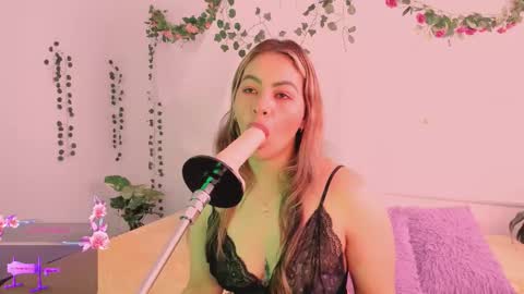 Snapshot of centaurigirls chatting on 11.27.25 Hello guys my name is Sofi and Lizzie and Vanessa online show from 11.27.25