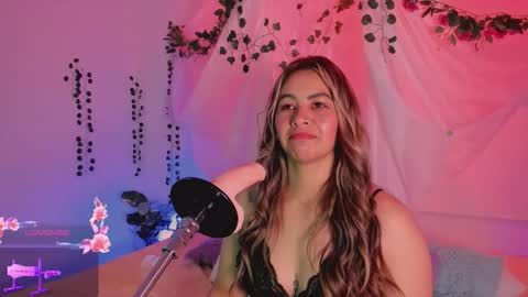 Snapshot of centaurigirls chatting on 11.28.25 Hello guys my name is Sofi and Lizzie and Vanessa online show from 11.28.25