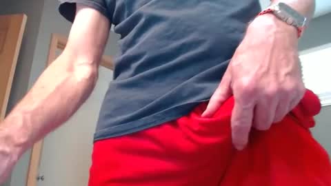 Snapshot of centerfield24 chatting on 03.05.25 Centerfield online show from 03.05.25