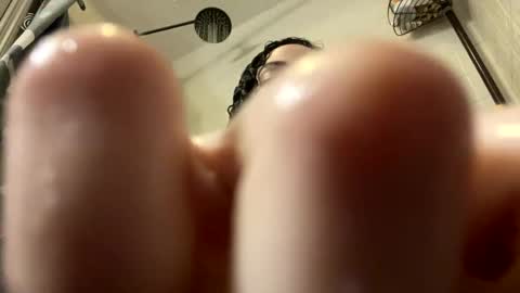 Snapshot of ceoglo chatting on 12.21.24 ceoglo online show from 12.21.24