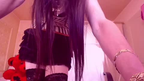 Cerise online show from 02.12.25